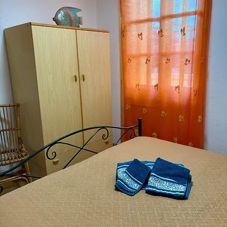Pia - Hébergement de vacances Cala Sinzias